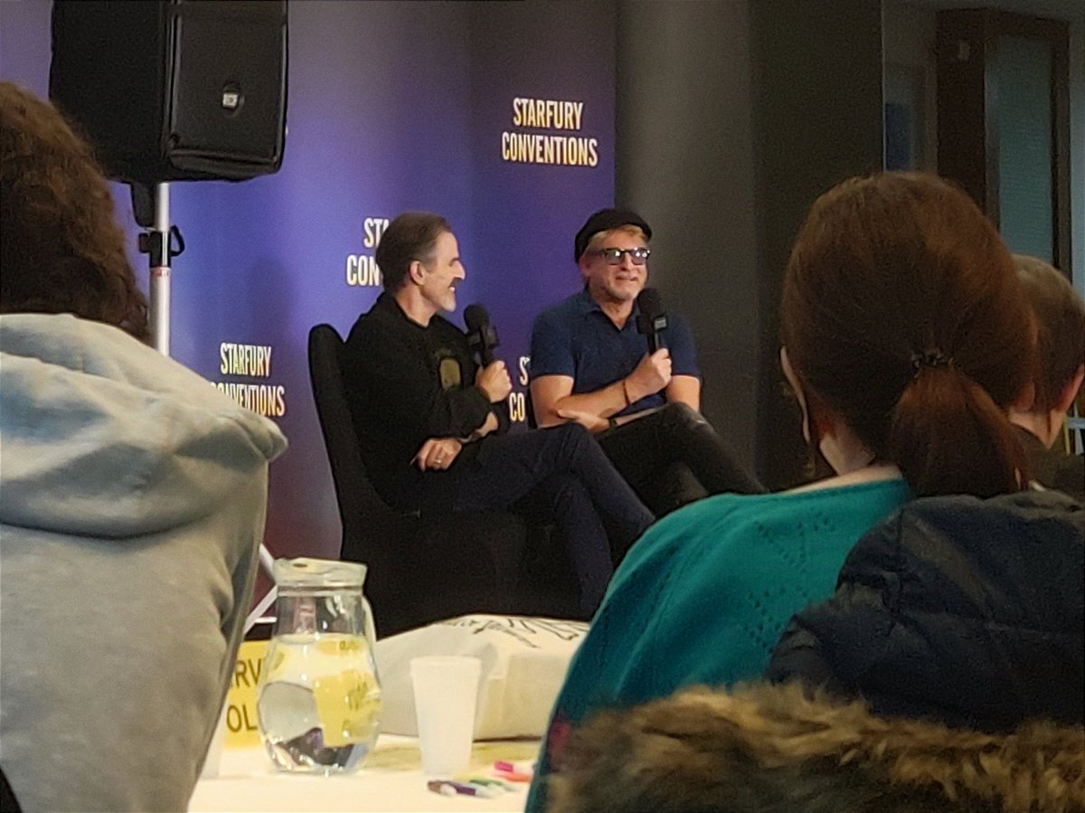 tealloranges's tweet image. [1/4] Q: What did you learn from each other while being scene partners?

Con: How to kiss.

Rhys: I learned how to be good.