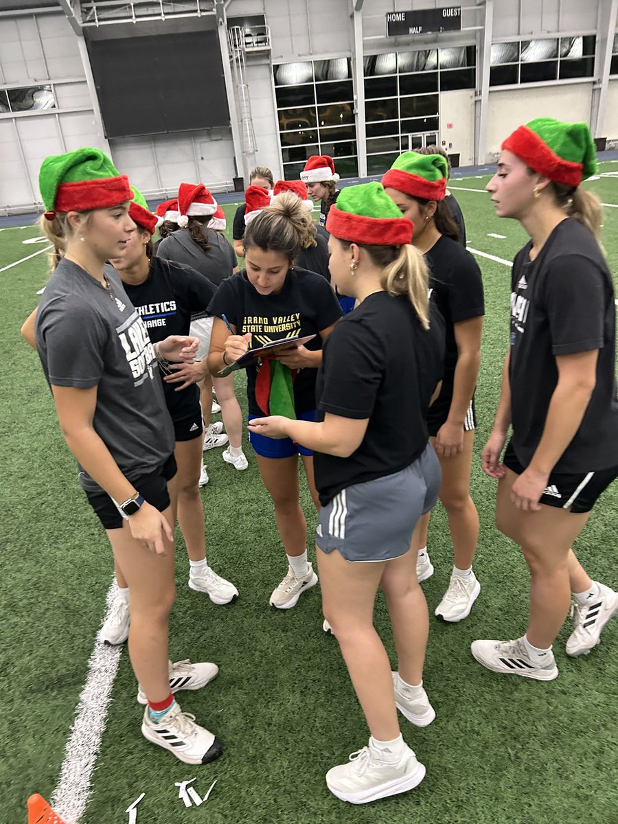 GVSUSoftball's tweet photo. Wrapped up our fall workouts with a little fun in the mix. https://t.co/0R5efn9Y7e