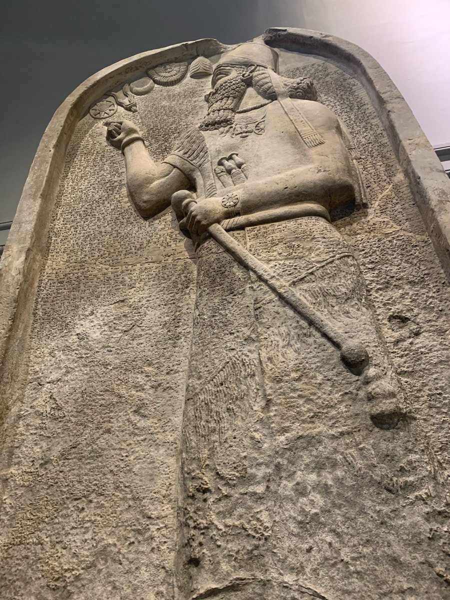 KeleeSiat's tweet photo. Assyrian King Ashurnasirpal II (883-859 BCE) is depicted on this gypsum stela, 9th Century BCE. Another fascinating encounter @britishmuseum, ME 118805.
#britishmuseum #ashurnasirpalII #ancientassyria #ancientking #Nimrud #greatpower #ancientworld #history #neoassyrianempire https://t.co/P19dVFNRAl