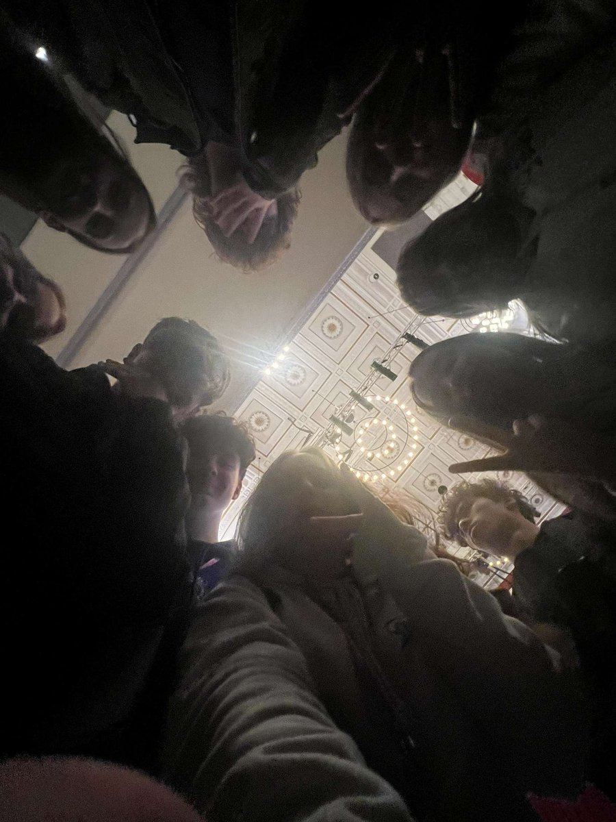 isla grimes tweet media