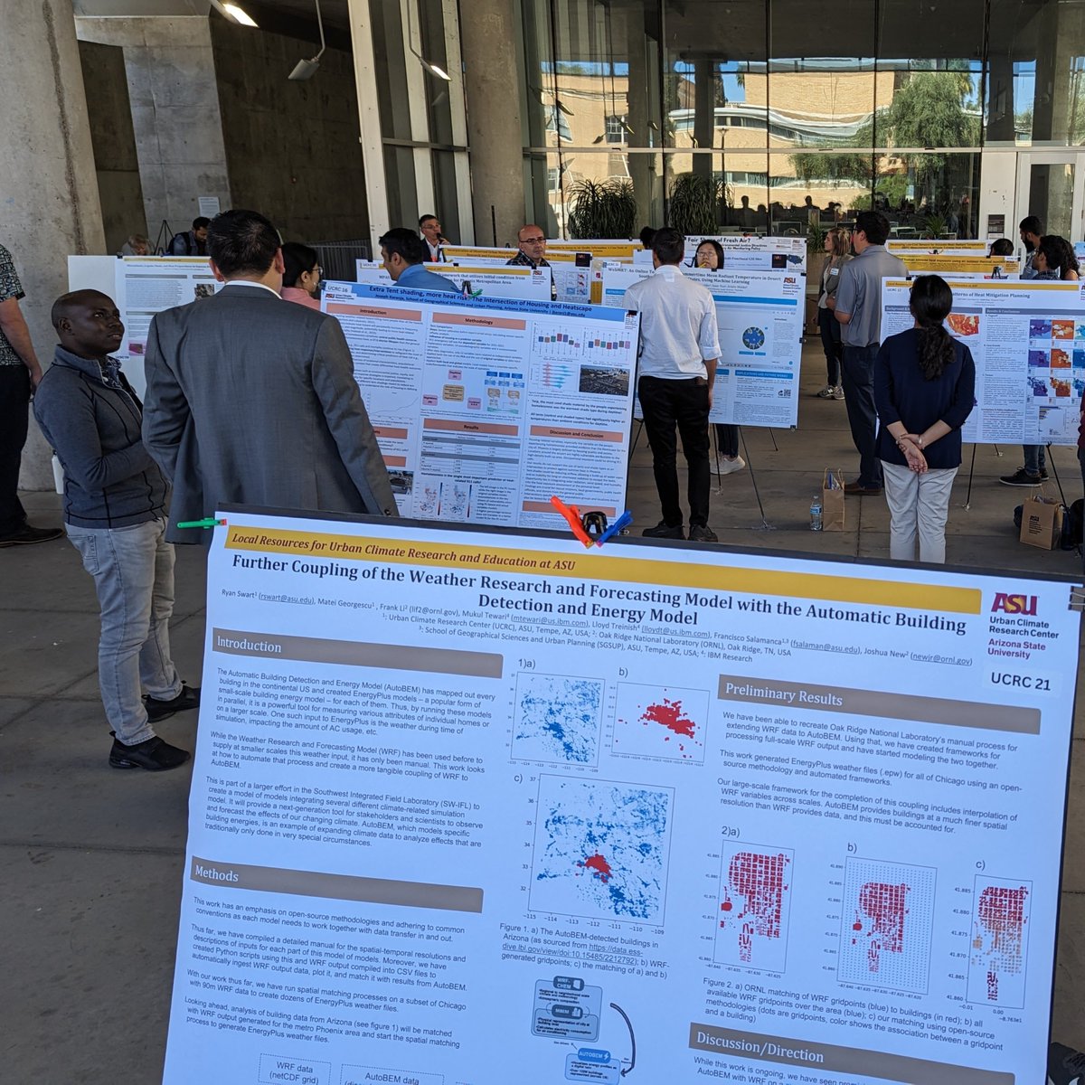 Calling all urban climate and urban environment researchers! 📢

Showcase your work at the 2025 UCRC Annual Poster Event and compete for a chance to win up to a $150 gift card! 🎉

Submit your abstract by Dec. 16: bit.ly/UCRCPosterAbst…