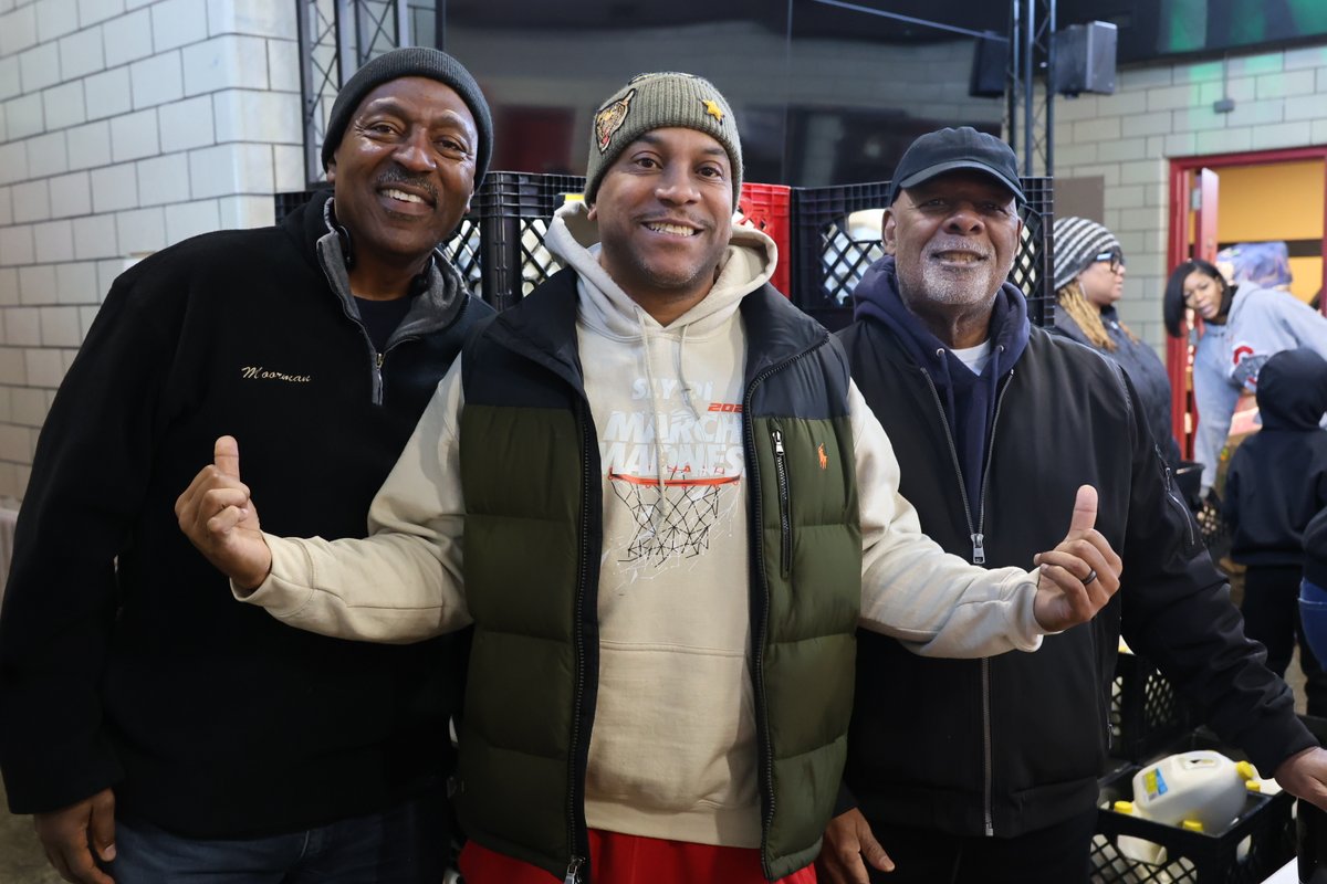 IFD_NEWS's tweet photo. #IBFA Thanksgiving Food Giveaway #Views https://t.co/6hsnxUYofK