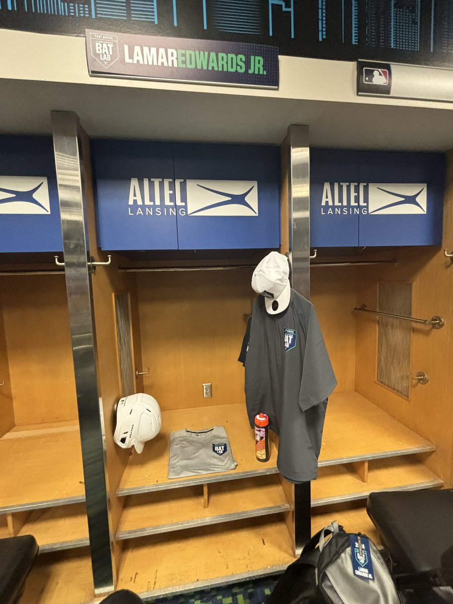 Lj_Lamar14's tweet image. Had a great weekend down in Miami with the batlab test series. Make sure to @GetGameChanger ! 
#gcpartner