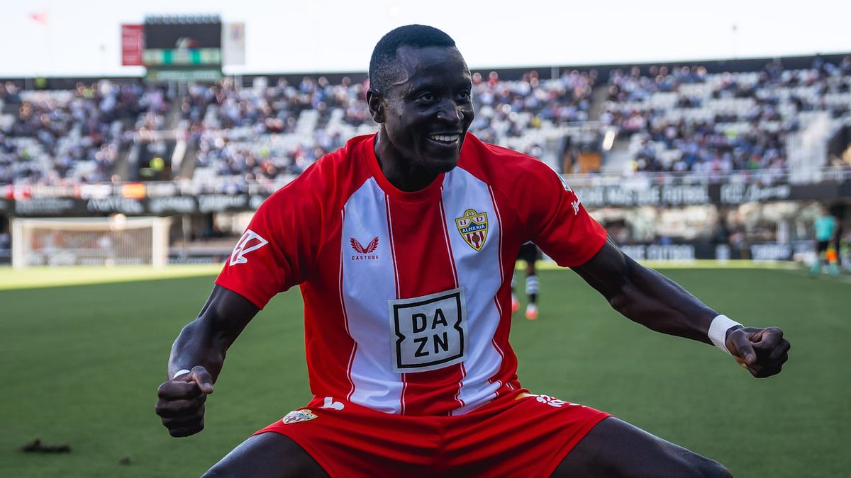 FondoSegunda's tweet photo. 🚙 El @U_D_Almeria de Rubi -la #Rubineta- en los últimos 7 partidos 

🔸️ 19/21 puntos
🔸️ 6 ganados
🔸️ 1 empatado 
🔸️ 17 goles a favor
🔸️ 7 goles en contra 

🔺️ Ya está en ascenso directo 

🐺 Que viene el lobo... https://t.co/D43josCTKd