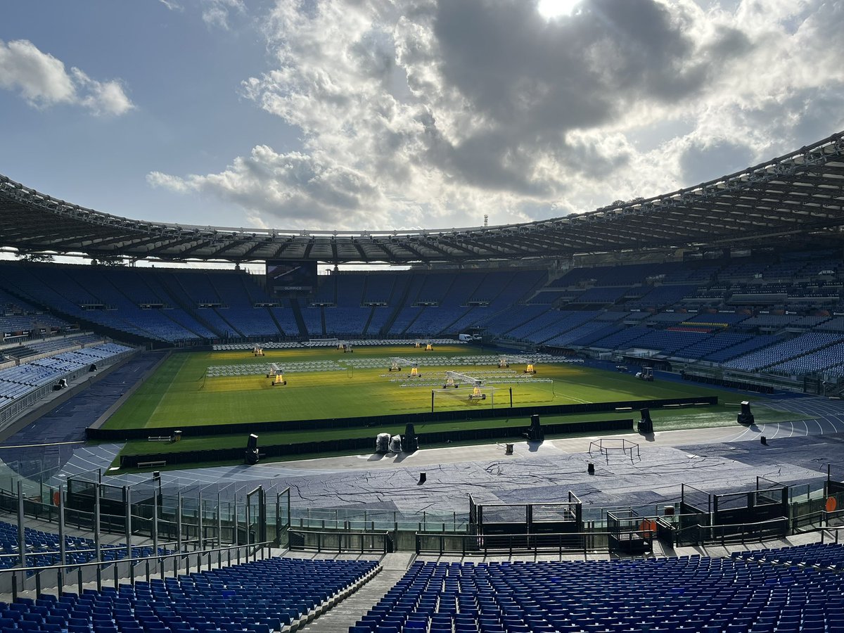 ianmtv's tweet image. Flying visit #sitevisit #6N - as they say when in Rome… 🇮🇹 #wales1 #tender2