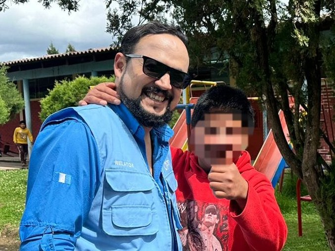 Factor4_GT's tweet photo. #URGENTE |  Informe del Subcomité de la @ONU contra la Tortura cuestiona a Lesther Castellanos, relator del @OPTGuatemala  Mecanismo Nacional de Prevención de la Tortura en #Guatemala, por desviar hasta US $4millones hacia actividades ajenas a su función. "El mecanismo participa en acciones presumiblemente costosas y ajenas a la prevención", detalla el reporte.
