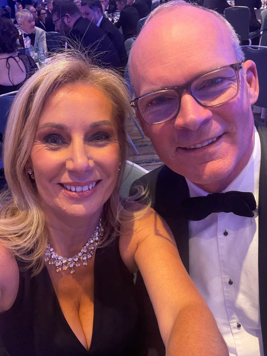 Well done on a great speech by <a href="/simoncoveney/">Simon Coveney</a> tonight at Cork Chamber dinner #CCDD24 ❤️
