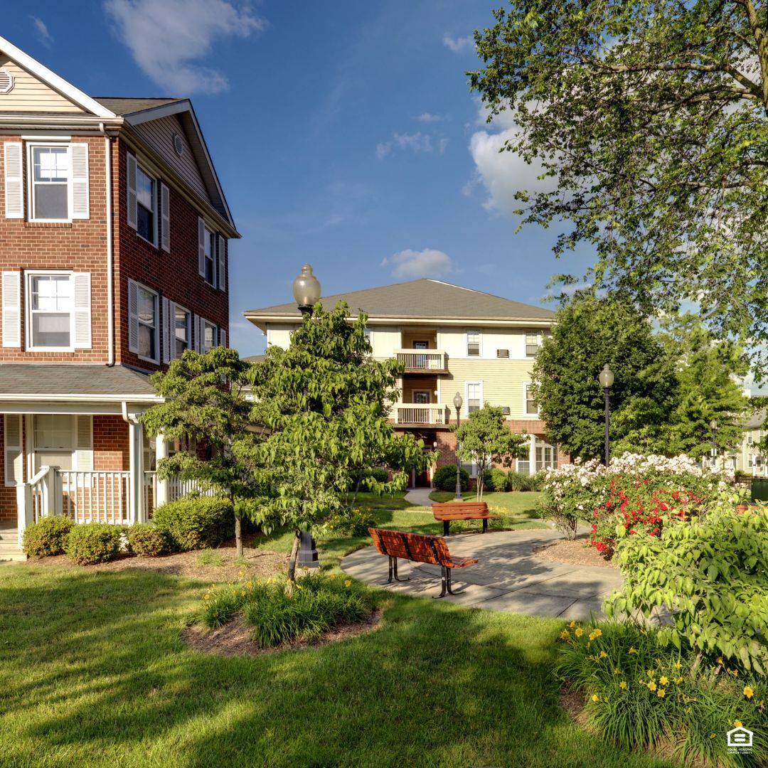 Monterey Place Apts tweet media