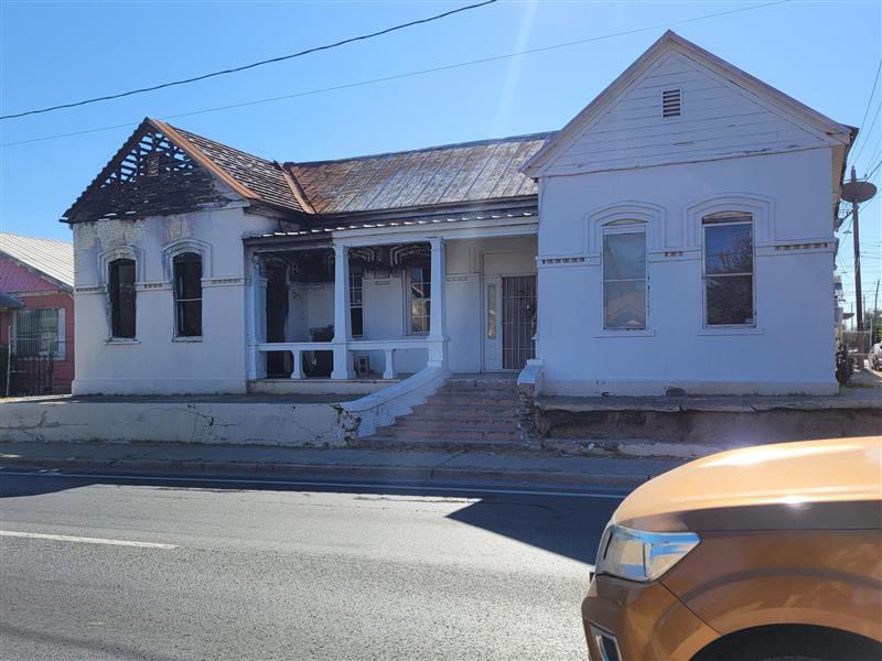 borderObserver's tweet photo. #STATUS 2024-Nov-30
Search Engine 41 Headlines for #Fri 29 Nov 2024
https://t.co/AmsbTNWLZo
#Photos @USBPChiefLRT 26 Nov
#USBP Laredo Sector agents & #TxDPS officers interdicted a #stashHouse in Laredo, TX - with 25 #illegalAliens
https://t.co/amiV7fc7p6