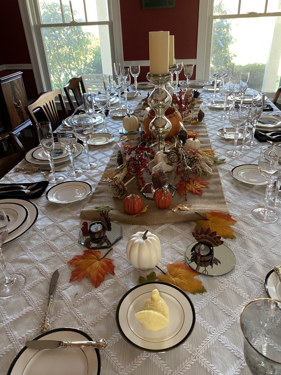 valmarier's tweet photo. 1621 -- the first Thanksgiving!  Tweren't easy.

To read more, go to:  https://t.co/jIrRsqjoyD https://t.co/ckq9z0u2jO