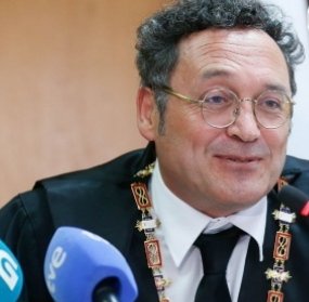 EErmua's tweet photo. García Ortiz instó a su subordinada a imputarle otro delito al novio de @IdiazAyuso: «¿Y la falsedad?»
La UCO ve una «participación preeminente» del fiscal general en la filtración contra Alberto González Amador.
En febrero, la Unidad Central Operativa (UCO) de la Guardia Civil https://t.co/nxB2kAV4CJ