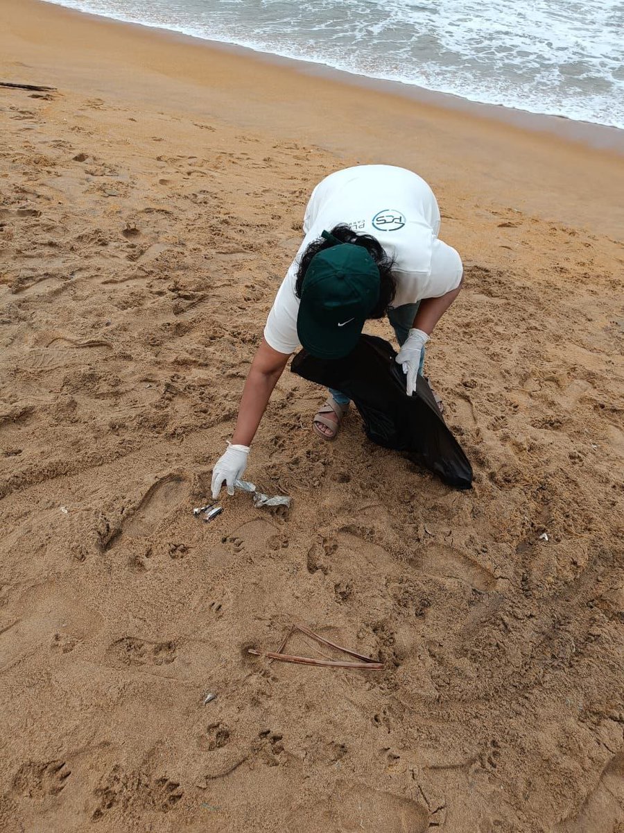 SPE_ETH's tweet photo. 🌍 Supporting Local Initiatives 🌟

We're proud to sponsor Tides’24, a beach cleanup in Sri Lanka! 
🌊 Together, we’re protecting fragile ecosystems, raising awareness, and creating lasting change. 

Every action counts—let's make waves for our planet! 
🌴 #Sustainability #BeachCleanup