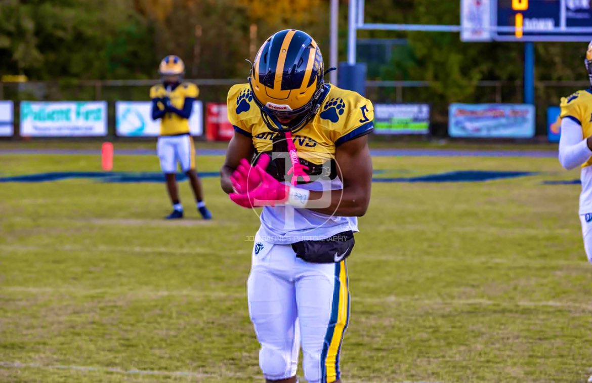 mxkari6's tweet photo. Grateful to receive VHSL 6A 2nd Team All-Region Honors Linebacker‼️
#AGTG 

@cookrkc12 @saved_x_love @ponchoreli56 @CoachDuncanOL https://t.co/KNzylg4AUR