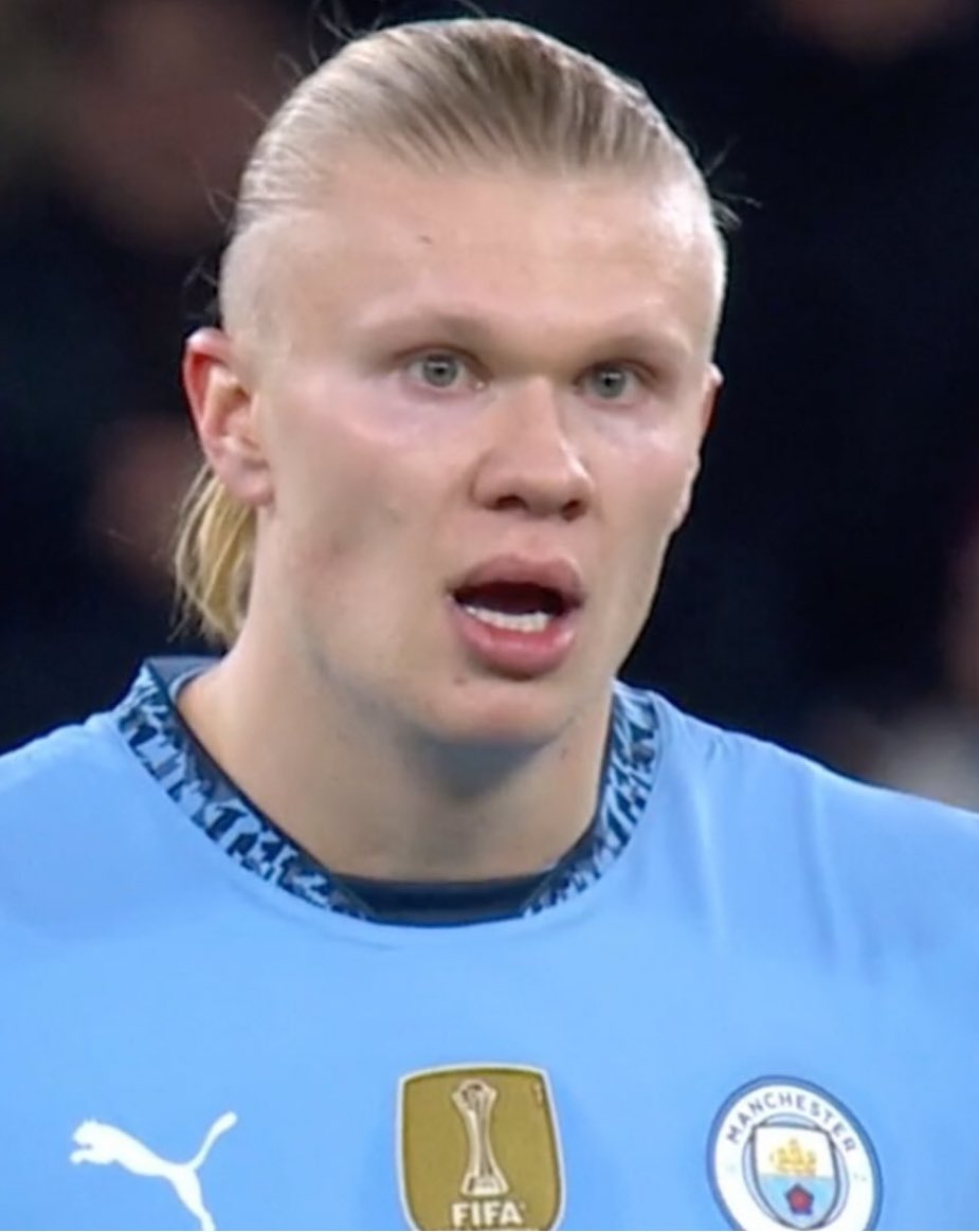 footballontnt's tweet photo. Erling Haaland couldn’t believe Man City threw away a 3-0 lead 😮 https://t.co/iTKlluTLSf