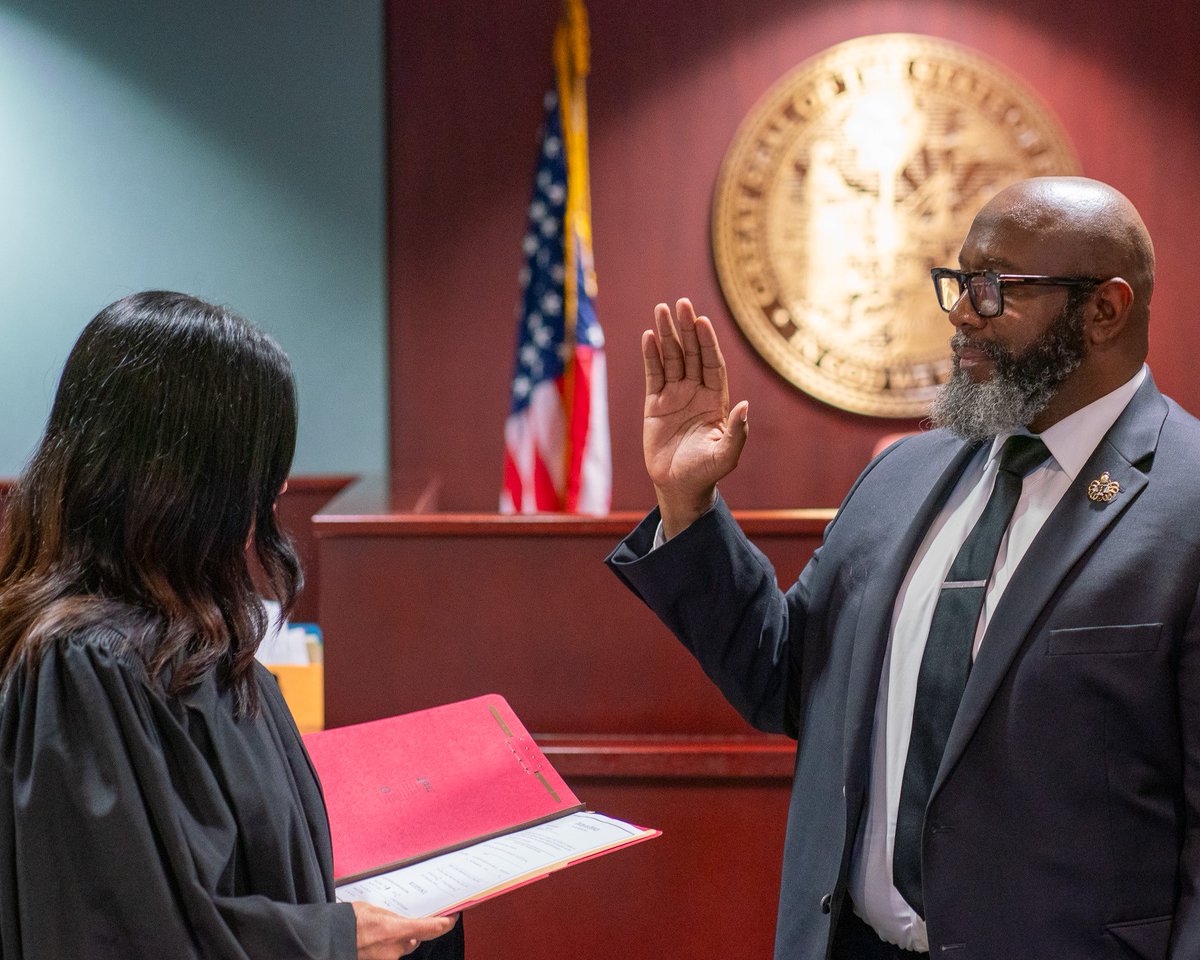 MiamiDadeCourts's tweet photo. #Congratulations to Judge Christopher Benjamin on his official swearing in as County Court Judge!

We look forward to his Investiture ceremony ⚖️

@StThomasLaw @FLMemorialUniv

#TeamJud11 #WeWhoLaborHere #Judge #SwornToService https://t.co/CMlbFQHuQJ