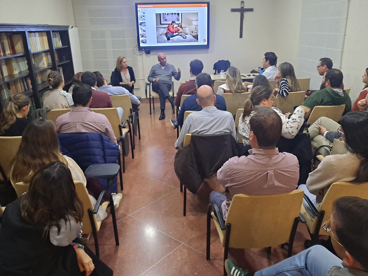 iglsrsanjose's tweet image. Fotos de la sesión del 20 de Noviembre de MTN 2.0

#matrimoniosparauntiemponuevo #MTM2.0 #iglesiadelseñorsanjosé