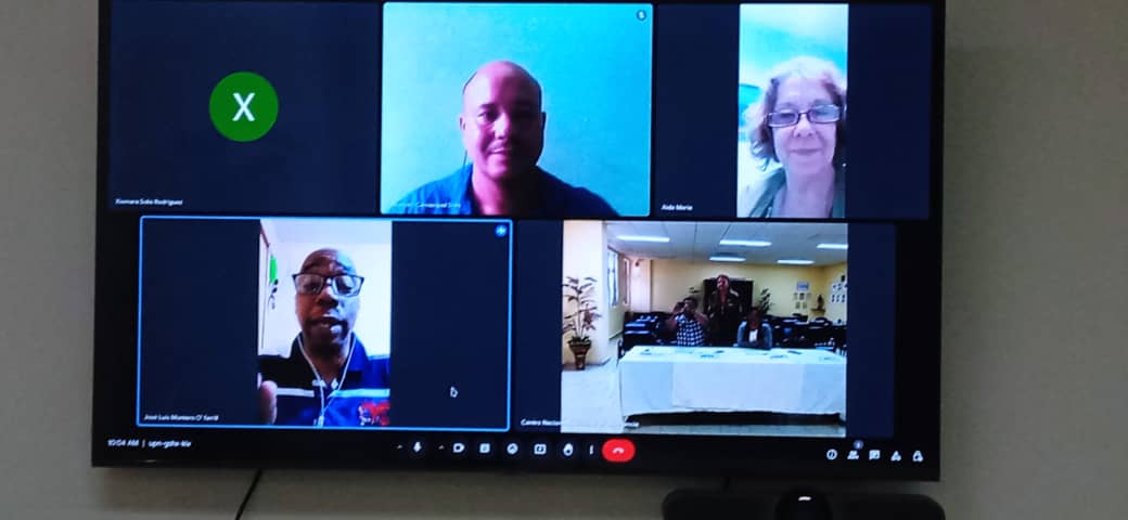 ✨ Exhibe la maestría de Educación Virtual del <a href="/CenedUci/">Cened</a>, tres nuevos egresados que realizaron #hoy exitosas defensas de sus tesis de maestría.👏
¡Felicidades!🎉
 #SomosUCI #UniversidadCubana