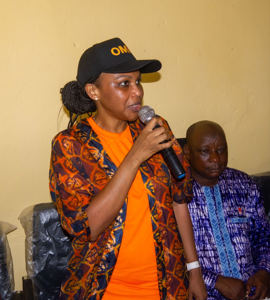 orangeguinee_gn's tweet photo. 👏 Un mois après la formation d’Orange Micro-Finances !
300 femmes ont suivi des sessions en gestion et micro-entreprise, dirigées par Mme Salématou Camara.
Un pas concret pour l’inclusion financière et l’entrepreneuriat féminin.
#OMIG #OrangeEngageForChange https://t.co/zNQ1HdAQQb