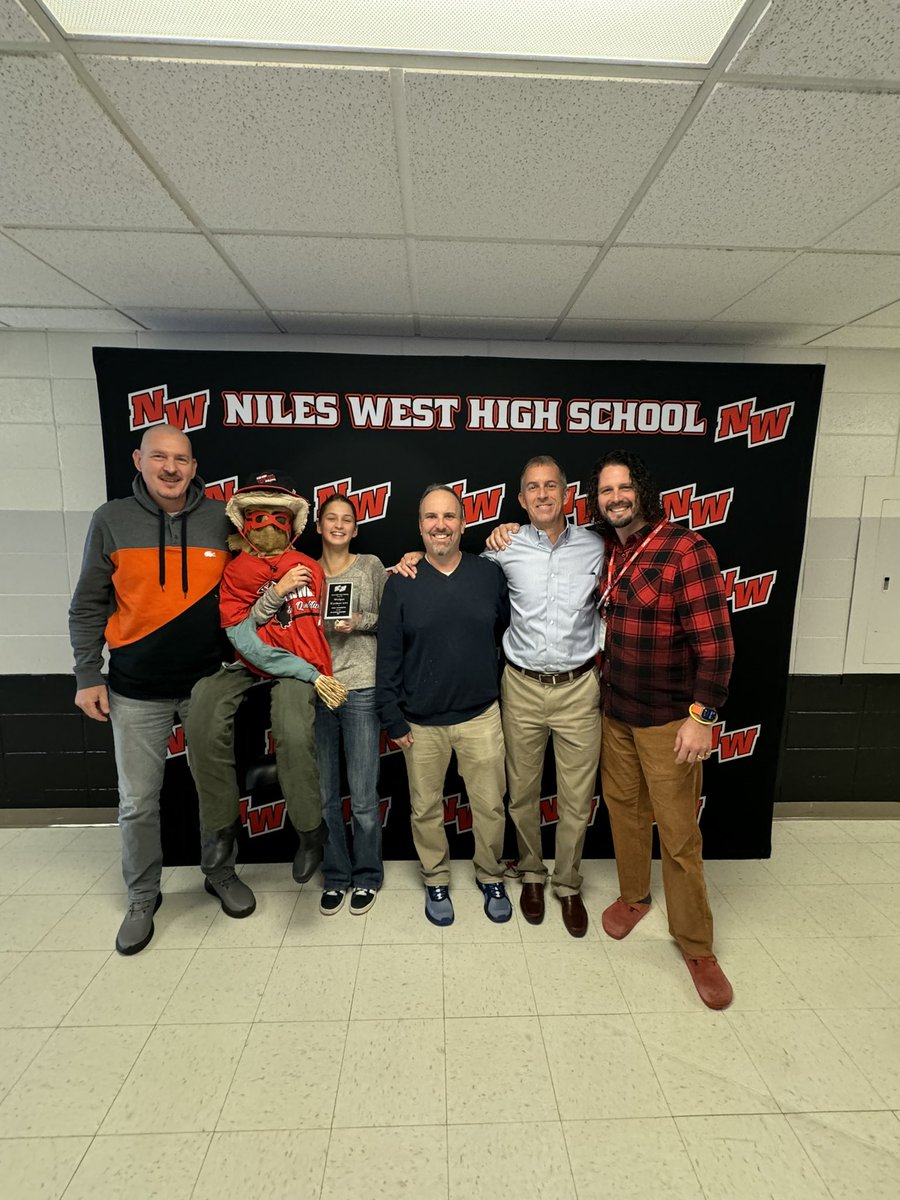 🎉 Congratulations to Freshmen State Qualifier Emma Velimirovic for being our November Wolf of the Month for @niwehitennis! 🎾

Congratulations Emma, we are so proud of you and can’t wait to see what the next three years bring!