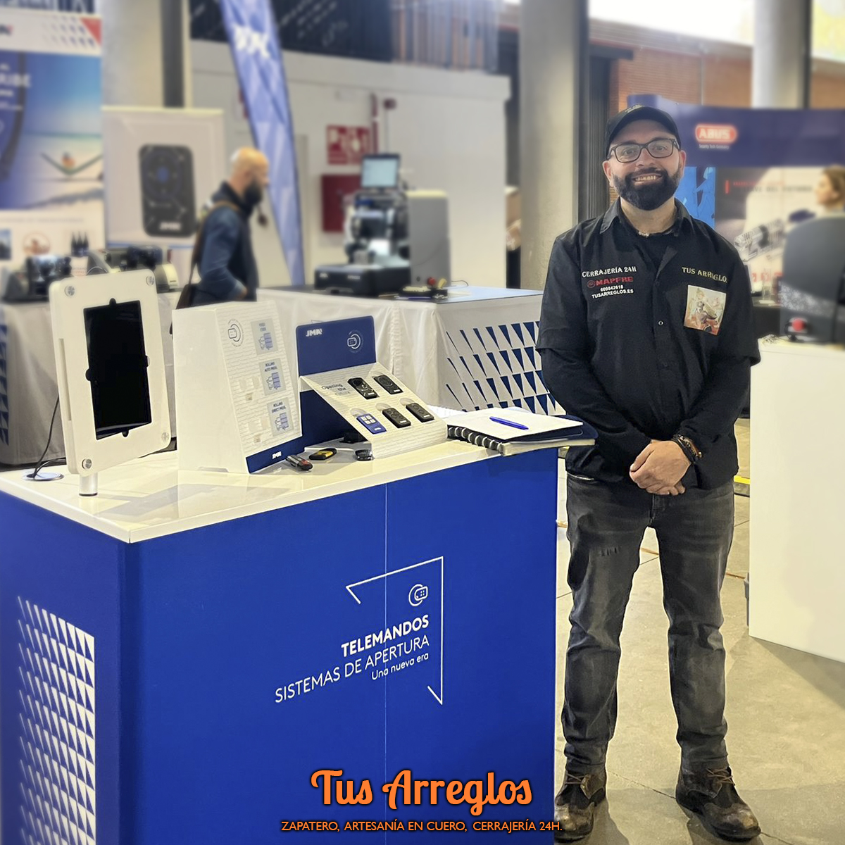 Tus_Arreglos's tweet photo. 📞987 19 87 05 
📱 609 84 26 18 👈URGENCIAS👉📱617 83 66 76
 ⌨️ info@tusarreglos.es 
#condor #llavesdeseguridad #cambiodesuela #calzadoparacaballero #tapizadosillas #durabilidad #zapateria #tusarreglos #artesaniaencuero #comonuevos #botasmoto #Reparacióndecalzdo #cerrajería24H https://t.co/kdLA8hcUa2