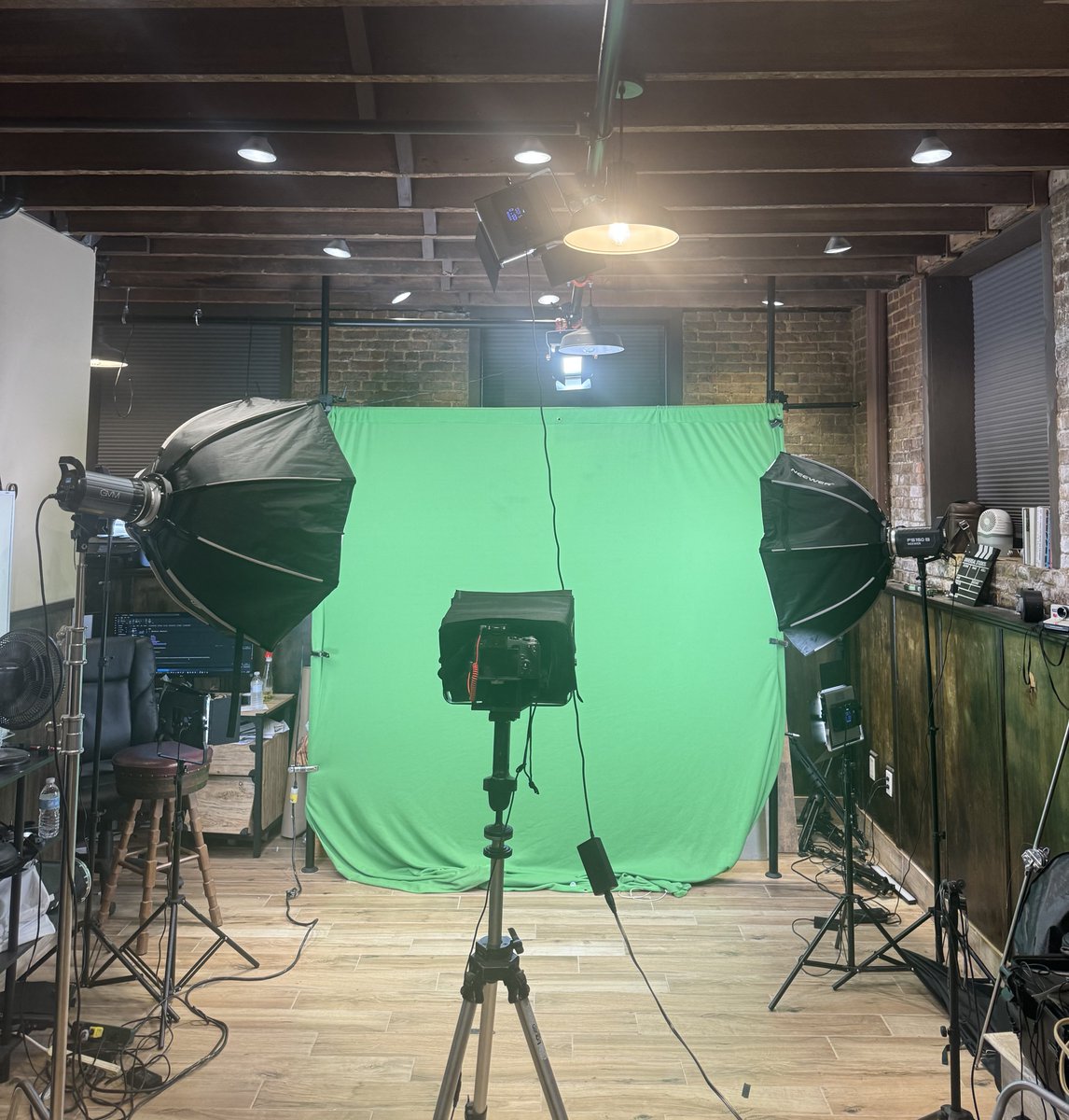 RobWilsonPhoto's tweet photo. Reach out to schedule your personal branding day! Get professional video and a photoshoot done—all in one session. https://t.co/CO22GePXUo