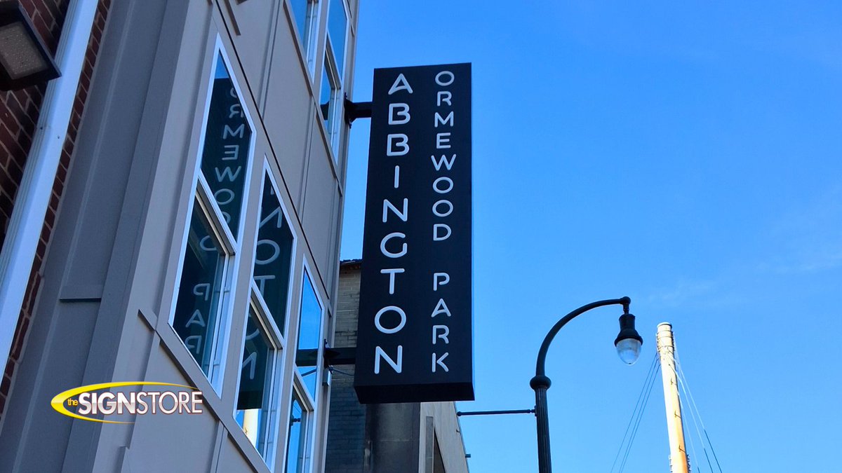 signstoremacon's tweet image. We partnered with Sturgis Construction to design, fabricate, and install this sleek illuminated blade sign for The Abbington at Ormewood Park Apartments. Ready to make your brand stand out? 1-800-316-9530
#BladeSigns #IlluminatedSignage #AtlantaBusinesses #TheSignStore