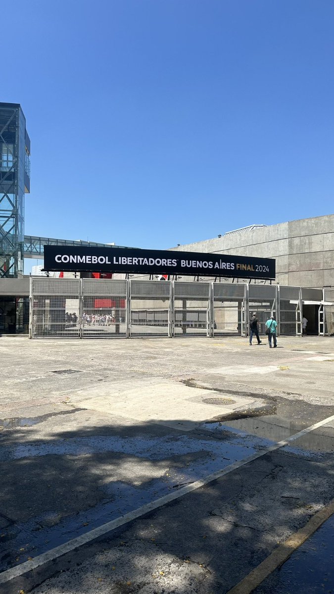 TanoSantarsiero's tweet photo. La falta de respeto es interminable. https://t.co/gSXRXoOMd0