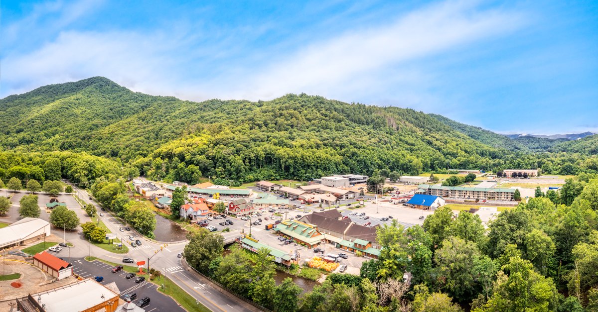Ensuring tribal communities have access to funding to maintain robust and safe infrastructure is critical to public health, especially after disasters like Hurricane Helene.

Read about targeted funding for tribal utilities in this month's blog: efc.sog.unc.edu/federal-water-…