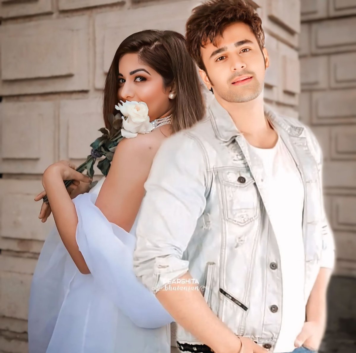 UPragh's tweet photo. Ishq Ka Rang Safed. 🤍🫶❤️🧿
@pearlvpuri @ishidutta 

#PearlVPuri #IshitaDutta #PragHbir #PearShita #BepanahPyaarr https://t.co/iLtmwn2f68