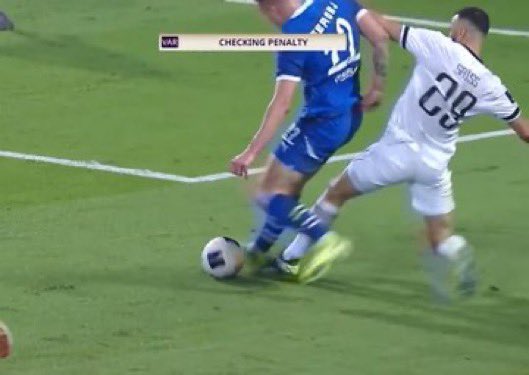 في استاد جاسم بن حمد .. مجزره تحكيميه