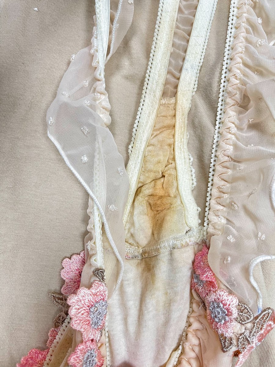 是否買過的原味內褲吸一下 沒味道了
在我這裡不必擔心 撐比別人多日
#穿好幾天都看得出來 童叟無欺
特濃
別再去看別家了 光是色澤褲底
我一定拿寶座🏆😉
下面的妹妹穿很多天 騷要難耐
只能尋求意中人
出貨送；
依依內褲
依姐內褲
依媽內衣2
🟰購買要私ㄌㄞ、$985fwtiz
因為推特會吞訊息🙏🏻 https://t.co/xh2sHKcBIS