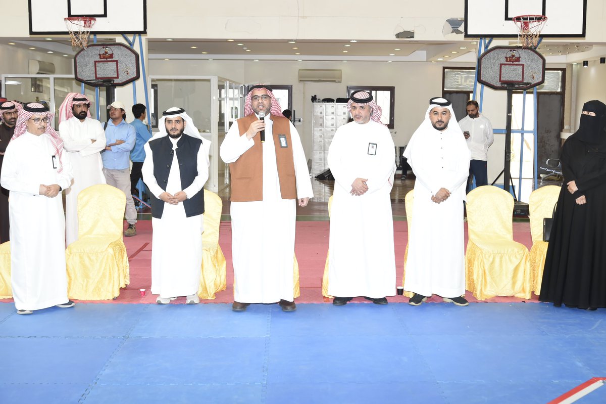 MOE_ARP's tweet photo. #صور |
كرّم المدير العام للتعليم في منطقة عسير، 12 طالباً فائزاً من المرحلتين المتوسطة والثانوية، على مستوى تعليم المنطقة ومحافظاتها، في التصفيات النهائية لبطولة التعليم للدفاع عن النفس، والتي يتأهل فيها الفائزين إلى نهائيات البطولة على مستوى المملكة في المنطقة الشرقية خلال المدة من 7 - 9 / 6 / 1446هـ.
#تعليم_عسير