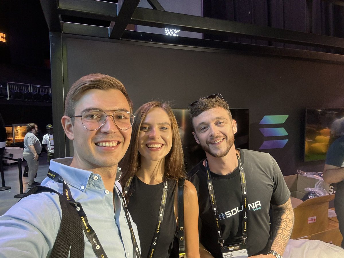 ivan_nomadz's tweet image. Long story short on how I fully immersed in the @solana ecosystem
~ 2020: My Solana journey started when I participated in the Coinlist auction and staked tokens for 12 months. I saw the potential and jumped in. It is still the most profitable investment I’ve ever made.
~…