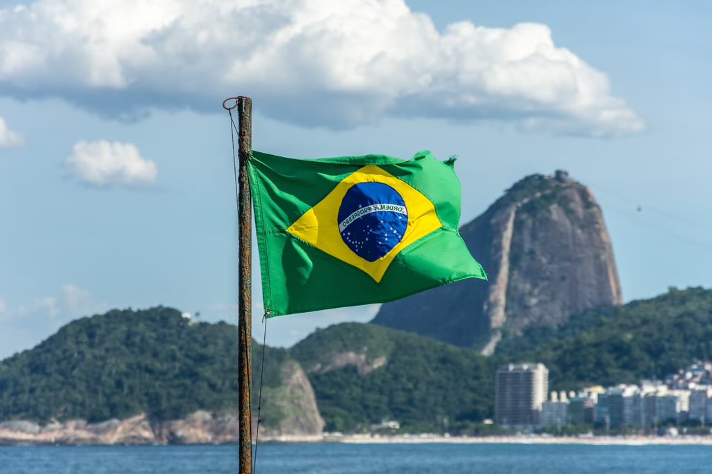 Vivek4real_'s tweet photo. 🇧🇷 Strategic #Bitcoin Reserve bill has just been introduced in Brazil.

HERE WE GO 🚀 https://t.co/IYa6MromuI