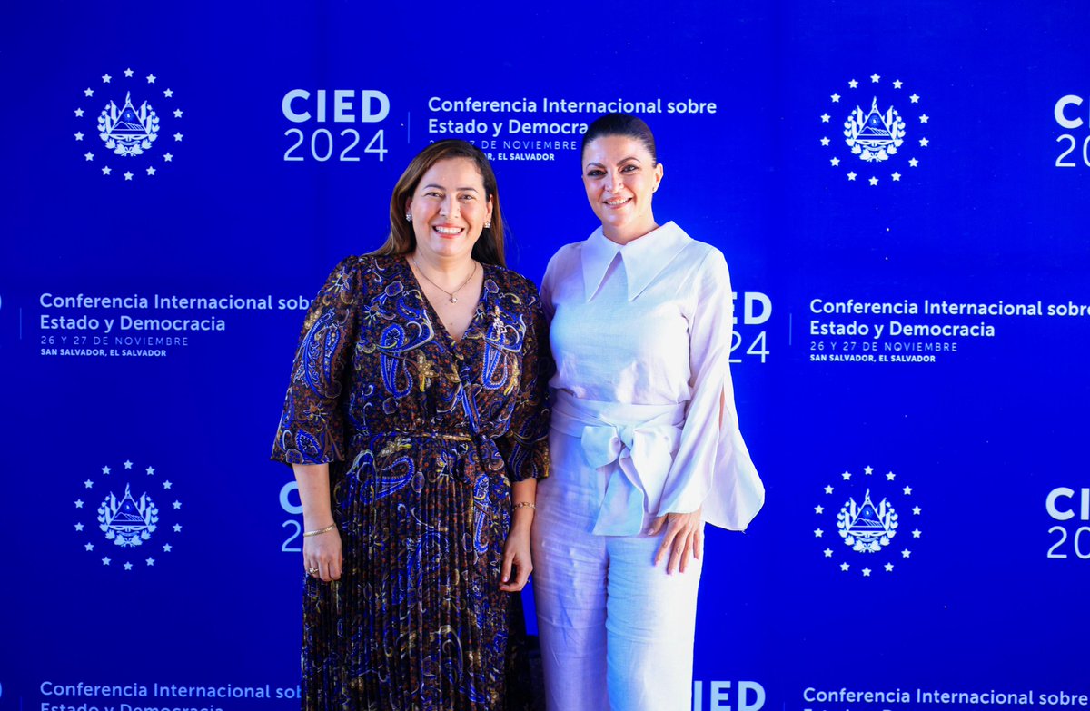 CeciliaGRM's tweet photo. Bienvenida querida amiga @Macarena_Olona, (Definitivamente era de Dios🤍)

#CIED2024 #ElSalvador
#Seguridad #ElSalvadorRenace https://t.co/DIyr2NhwWn