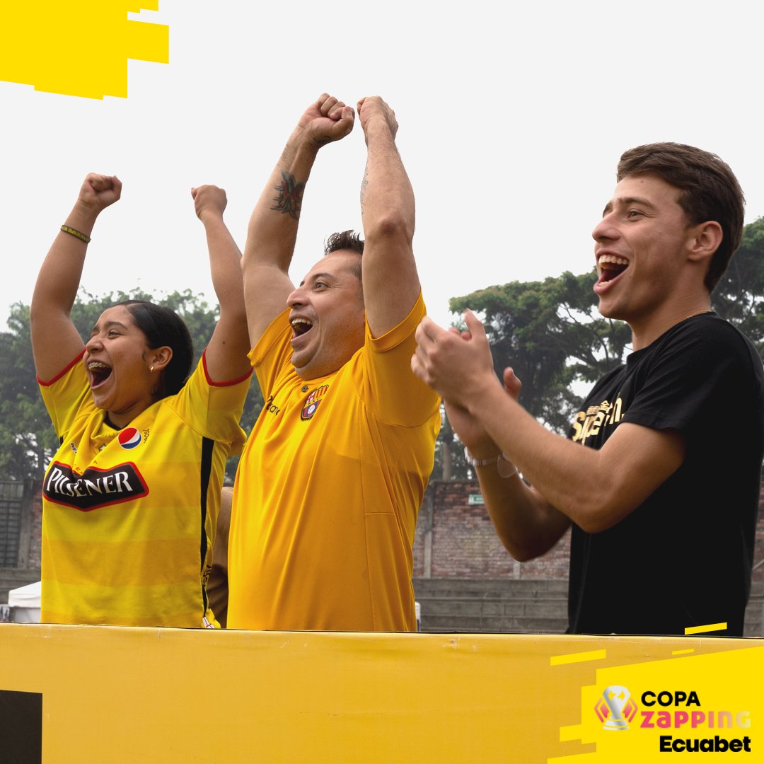 EcuabetOficial's tweet photo. Así vivieron nuestras hinchas la copa @zapping_ecu Ecuabet🤩🏆
#CopaZapping #Ecuabet #TuPasiónValeOro https://t.co/RTUsy66BII