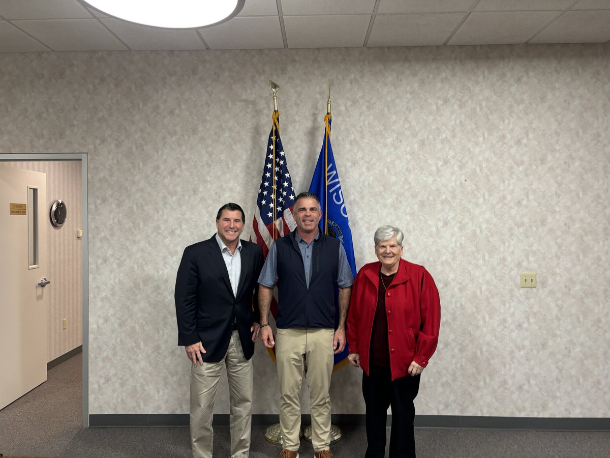RepTonyWied's tweet photo. Enjoyed meeting with Mike Kunesh &amp; Pat Kaster from the Realtors Association of Northeast Wisconsin at our district office in De Pere! #WI08 https://t.co/a9z8J2KHFT