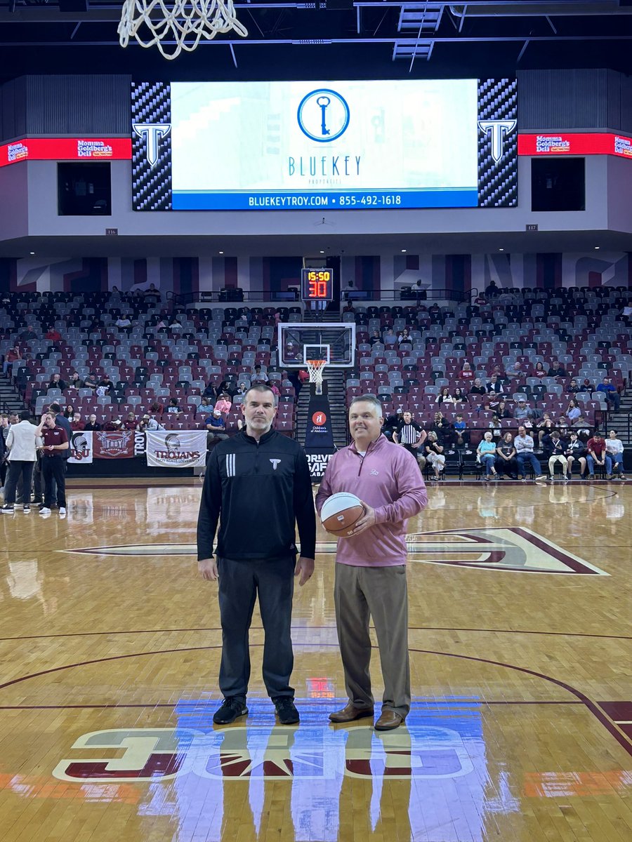 TroySportsProp tweet picture