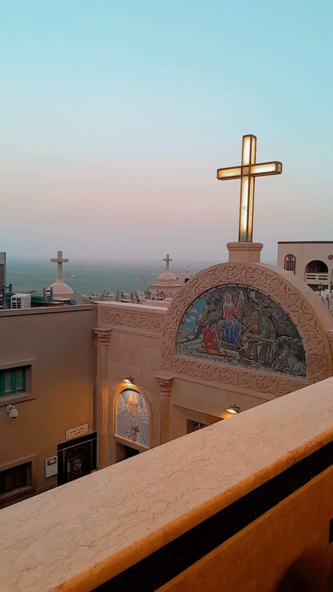 TenaEmad26275's tweet photo. ولا تدخلنا فى تجربة
وإن دخلنا ..
فأخرجنا ونحن نرى يدك تحملنُا .
أخرجنا ونحن على يقين أن كل الأشياء تعمل معًا للخير .
أخرجنا ونحن بداخلنا سلامك .
أخرجنا ويكفي أنك دخلت وخرجت معنا ❤️‍🩹 https://t.co/uWCKXll2LA