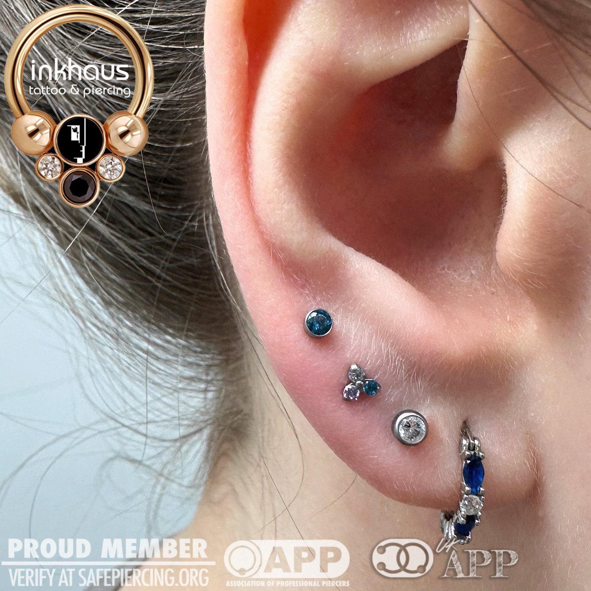 We love a colour theme! 💙 I pierced this client’s highest set of lobes first (she already had a first pair), then we added her seconds at a later date and finally we decided to add a third set in between! She chose a pair of <a href="/neometaljewelry/">NeoMetal</a> ‘Trinity’ clusters.