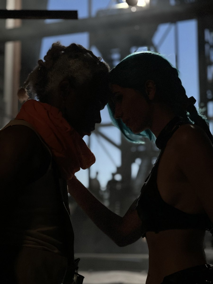 “Sometimes taking a leap forward, means leaving a few things behind”

Arcane is an absolute masterpiece and you can’t change my mind ♥️ 

Ekko by @TanTatsuTan
Jinx by <a href="/Sakuraflor_/">Sakuraflor</a> 

Picture by <a href="/Descacosplay/">Desca Cosplay</a> 

#arcane #arcaneleagueoflegends #jinxandekko #ekko #jinx #arcaneseason2