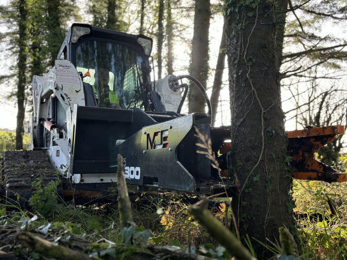 MDE39920652's tweet image. MDE Koala 300 &amp;amp; Bobcat Skid steer 🐨 Impressive what this setup can achieve💪 

mdemachinery.com

#MDEmachinery #bobcatconstruction #treeshear #forestry #plantmachinery #treefelling
