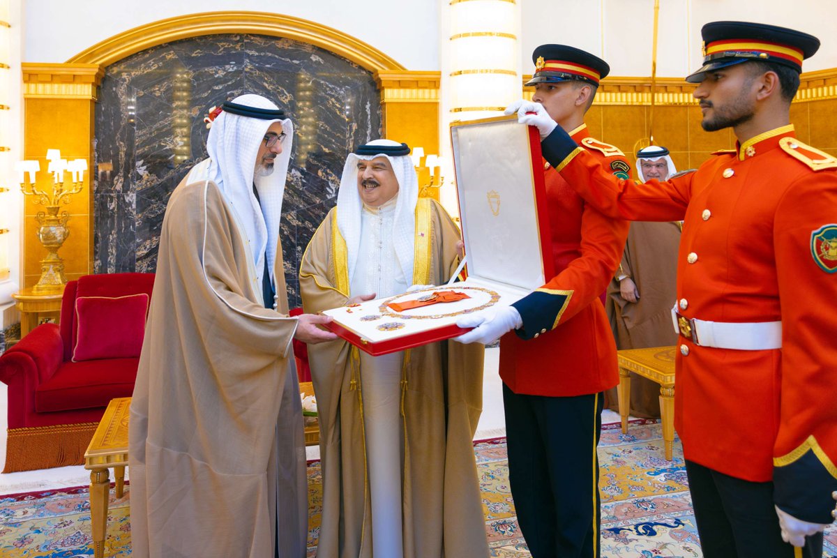 bna_ar's tweet image. جلالة الملك المعظم يستقبل سمو ولي عهد أبوظبي وينعم عليه بوسام النهضة للملك حمد من الدرجة الممتازة

ow.ly/jYQb50Ug4Wz
