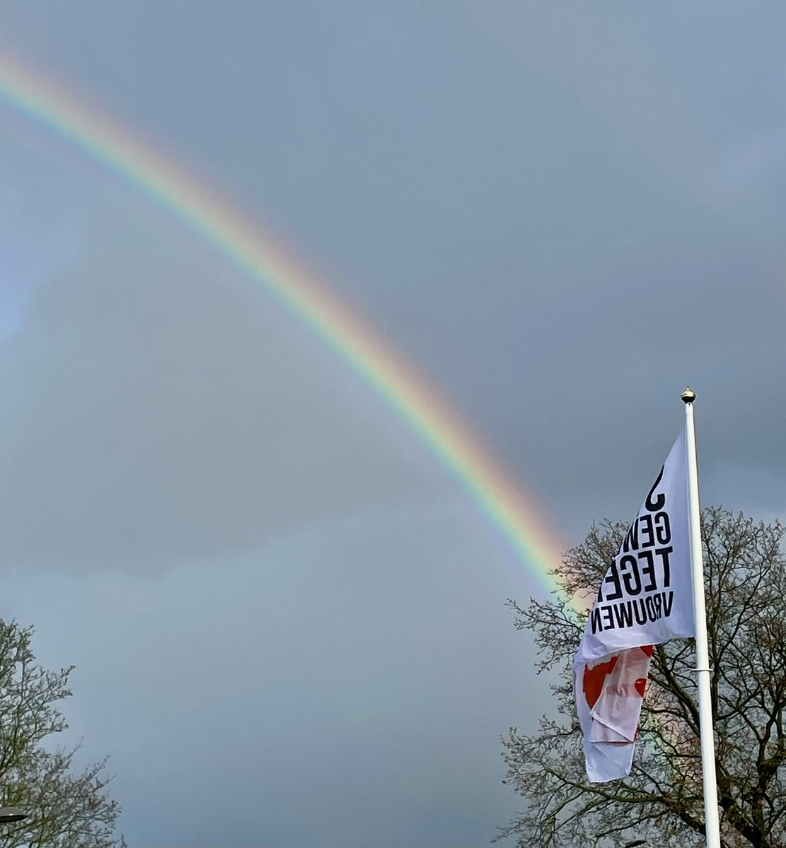 HannyDurkstra's tweet photo. #OrangeTheWorld with the rainbow https://t.co/SqYniL3TVO