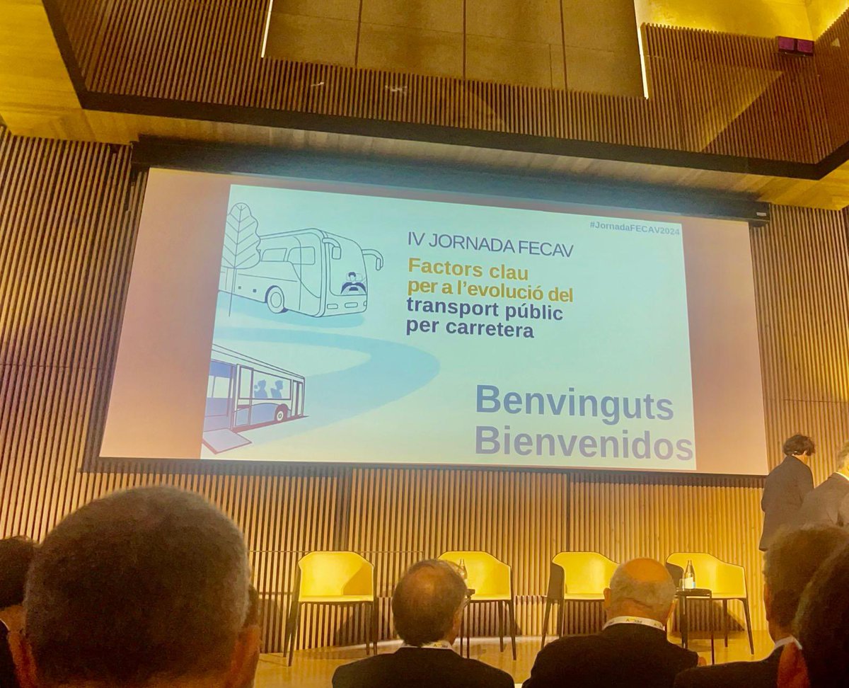 AutocarsGamon's tweet photo. Avui hem celebrat la IV Jornada @fecavbus, reflexionant sobre els factors clau per a l'evolució del transport públic per carretera 🌍🚌🍃

#MobilitatSostenible #TransportPúblic #jornadaFECAV2024 https://t.co/cU1e6TTb38