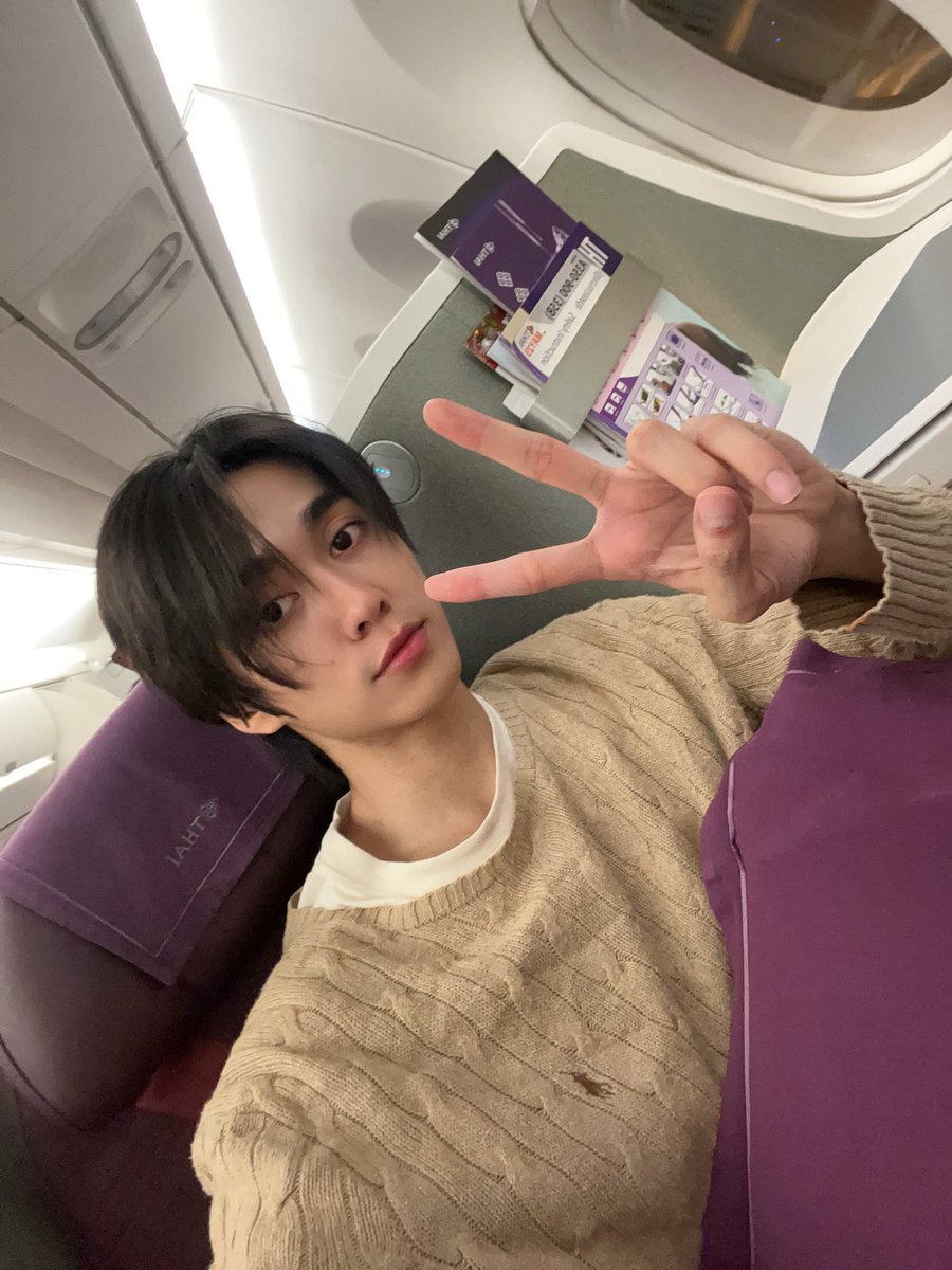 besevboom's tweet photo. เกือบตกเครื่องงงง!!!!!!🥶🥶 https://t.co/yKdbvqMeGS