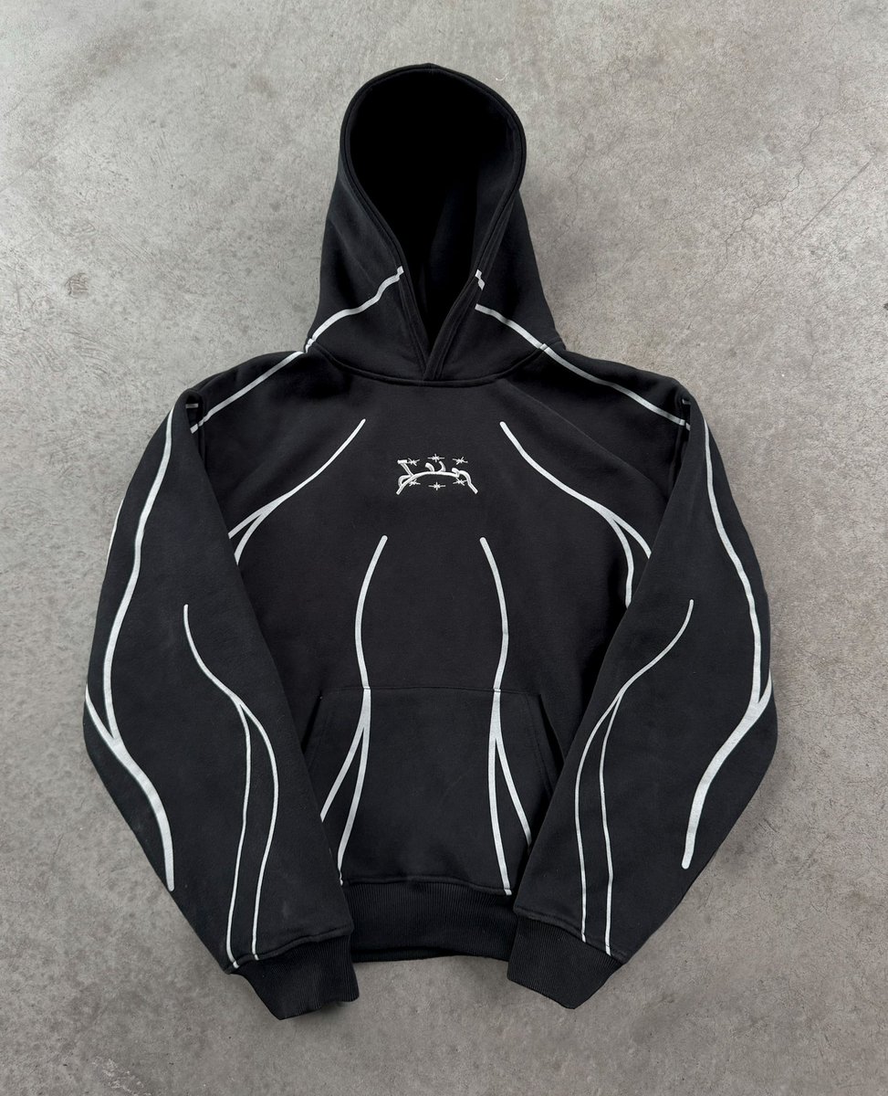 Divinbydivin's tweet photo. Line hoodie https://t.co/nsqK7dbORY