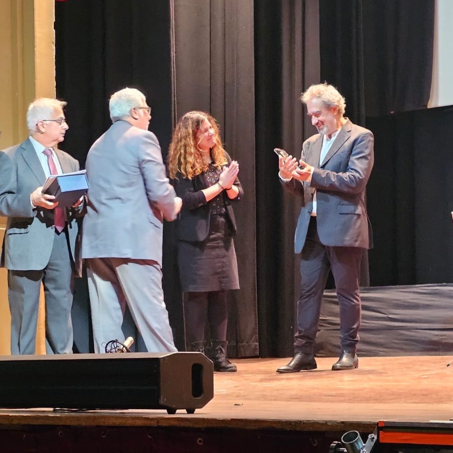 Cultura Popular (@cultpopular_cat) on Twitter photo Ahir es va celebrar el #MemorialJoaquimSerra al Casino de l’Aliança del #Poblenou, amb un concert de #cobla amb <a href="/CoblaSantJordi/">Cobla Sant Jordi - Ciutat de Barcelona</a> i @Cobla_Meek, que va incloure l’estrena de l’obra “Ícar, el somni del cel”, encarregada al compositor <a href="/vicensmartin/">Vicens Martín</a>.
#CulturaPopular <a href="/carolduran33/">Carol Durán</a> Ahir es va celebrar el #MemorialJoaquimSerra al Casino de l’Aliança del #Poblenou, amb un concert de #cobla amb <a href="/CoblaSantJordi/">Cobla Sant Jordi - Ciutat de Barcelona</a> i @Cobla_Meek, que va incloure l’estrena de l’obra “Ícar, el somni del cel”, encarregada al compositor <a href="/vicensmartin/">Vicens Martín</a>.
#CulturaPopular <a href="/carolduran33/">Carol Durán</a>