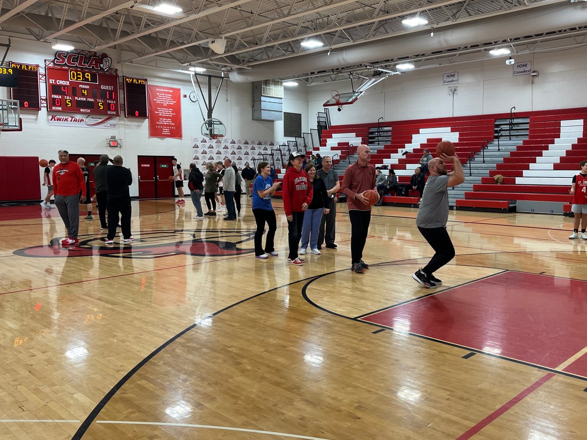 Started the second week of practice by inviting  parents - boy, was it great to watch the moms and dads have fun on the court! So thankful for you all!