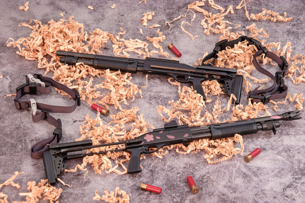 Rrurilapis's tweet image. (商品情報)
品物: M870戦術版 (夜桜)
数: 1
 プロトタイプ製作 &amp;amp;アフター組立仕上げ:カタツムリ、七夜
 内容物: 本体X1、5発マガジン X1、ドットサイト X1、スリング X1 

現品価格:2,8000¥。

#武装ドール 
#ShadowDesign